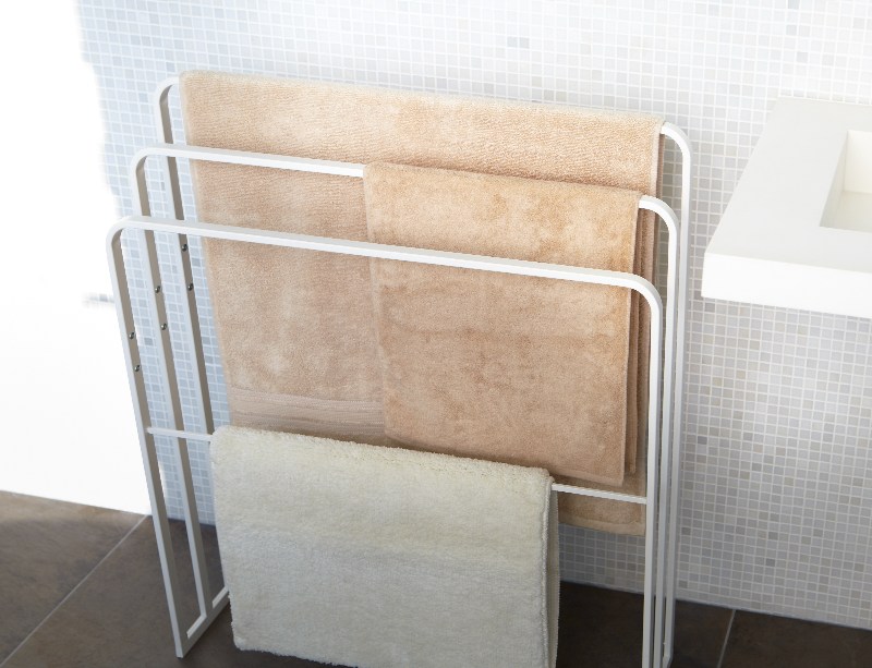 Yamazaki metal towel rack